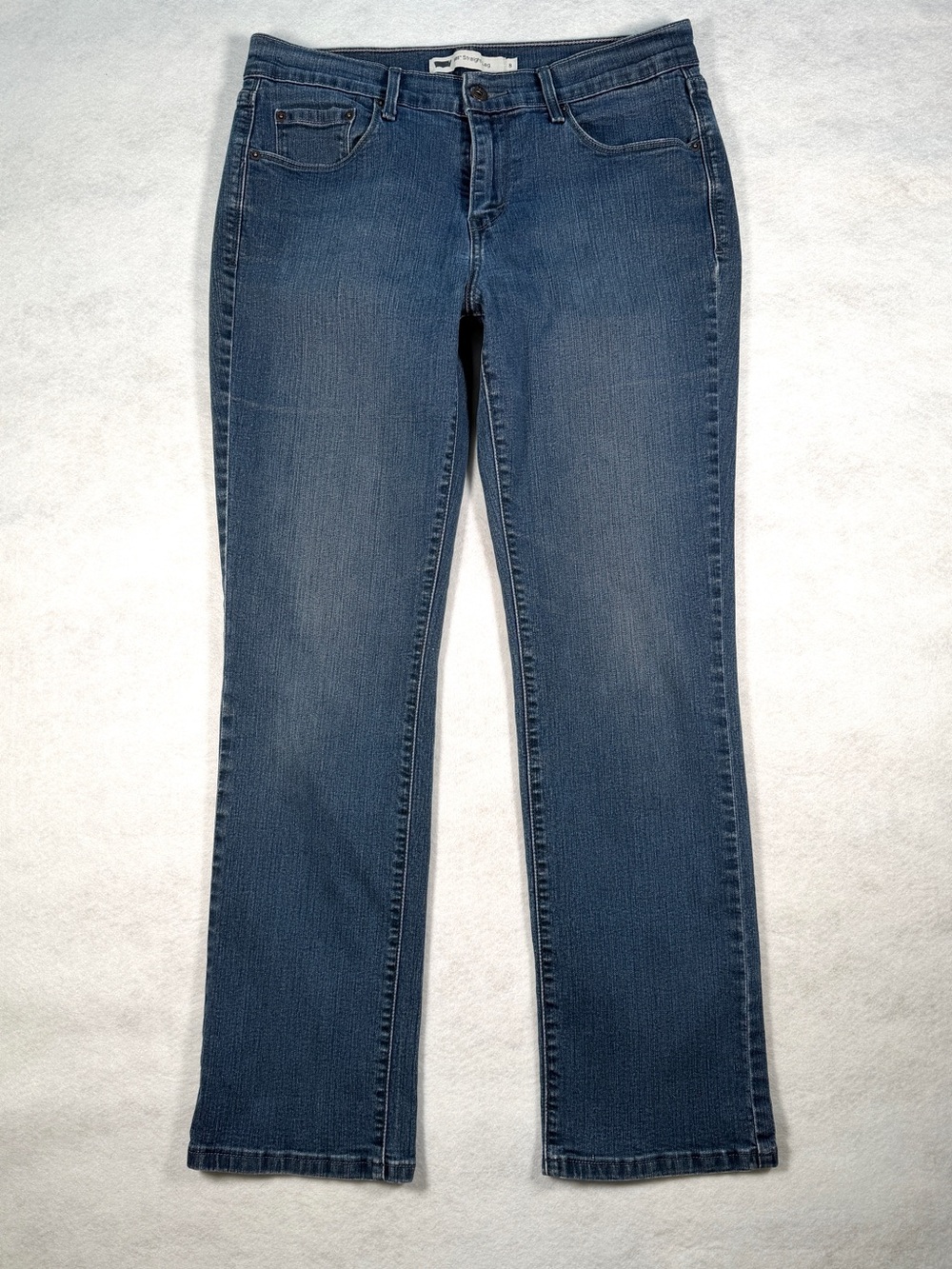 Levi's Women 505 Mid Rise Straight Leg Size 8 31x28 Dark Wash Read Description